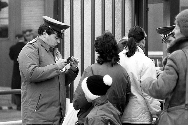 The Fall of the Berlin Wall : 1989  : Personal Photo Projects :  Richard Moore Photography : Photographer : 